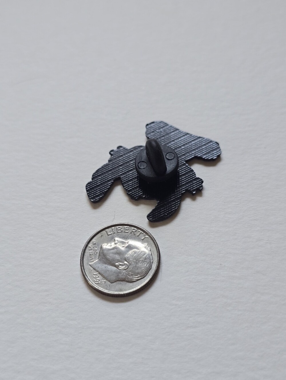 Stitch Enamel Pin - Picture 3 of 3